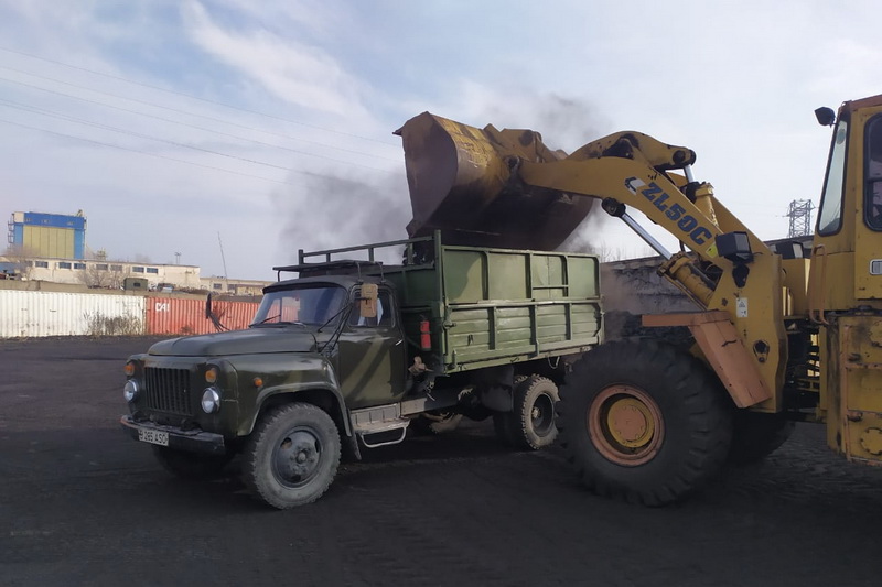 Помощь нуждающимся семьям в Алматы и Алматинской области 22 тоннами угля. - 5