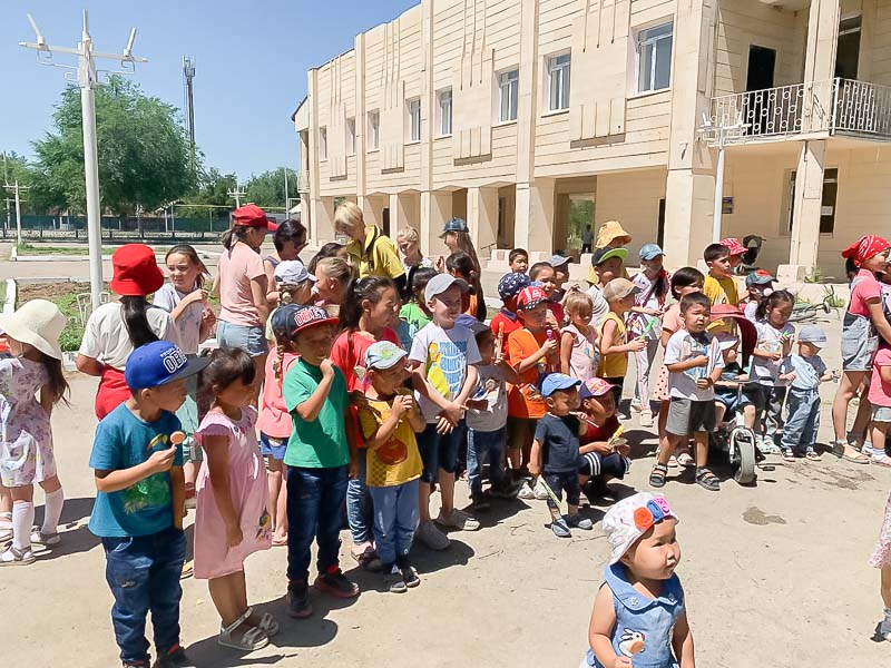 Более 100 детей приняли участие в благотворительном празднике в селе Арна - 6